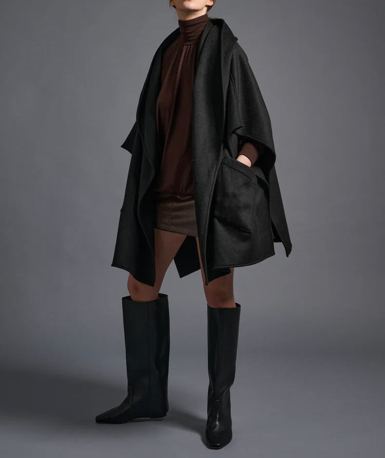 COGTHEBIGSMOKE / GITTY HOODED CAPE / BLACK