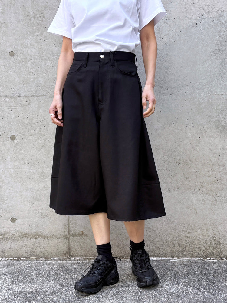 HYKE / OXFORD SHORTS / BLACK / 13388