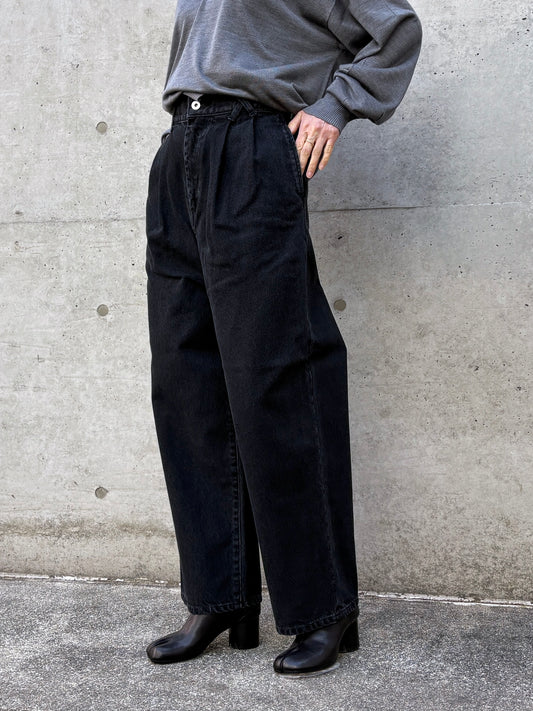 CINOH / 2-TUCK DENIM TROUSERS / BLACK / E60-008
