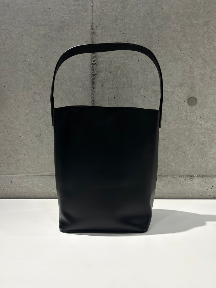 AURALEE / LEATHER SHOULDER BAG - S MADE BY AETA / BLACK / A26AB01AE