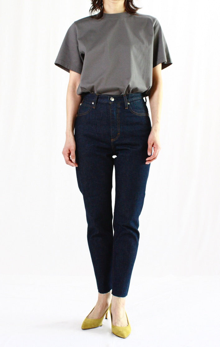 HYKE / TAPERED JEANS・ONE WASH BLUE