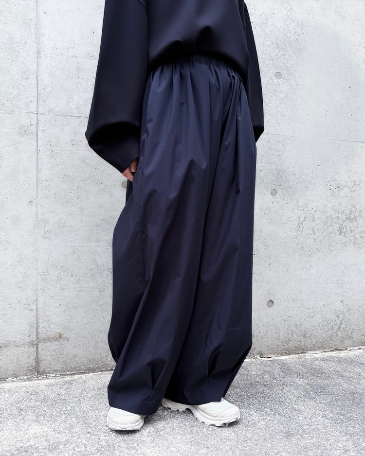 ENFÖLD / TUCK-HEM WIDE-COCOON PANTS / D.NAVY / 300JS231-1391