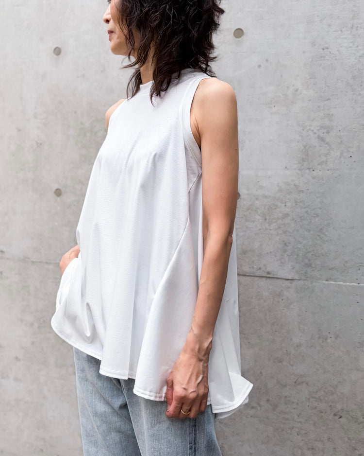 COGTHEBIGSMOKE / HIBA TOP / MILK