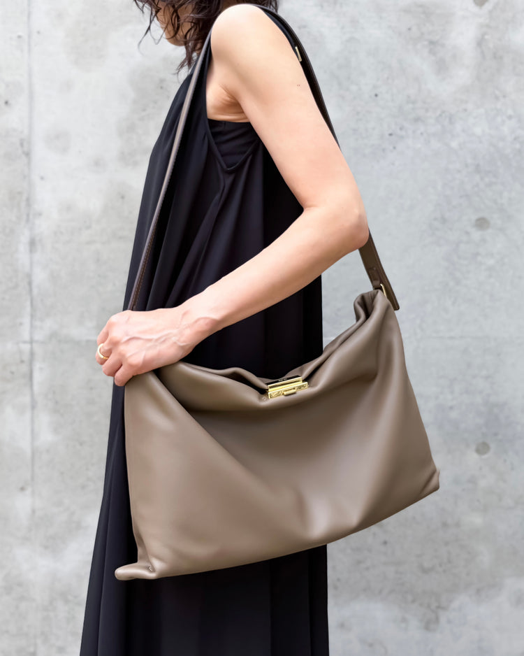 PUNTI. / GRAFT-TOTE / CLAY / P-012