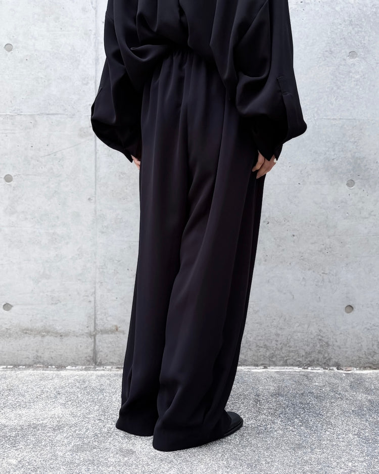 ENFÖLD / TUCK-HEM WIDE-COCOON PANTS / BLACK / 300JS231-1381