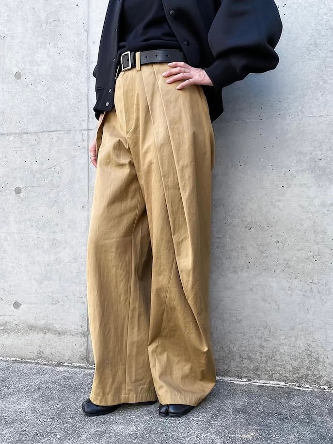 ASTRAET / コットン ギャバ 2タック テーパードパンツ / BEIGE / 5414-236-0466