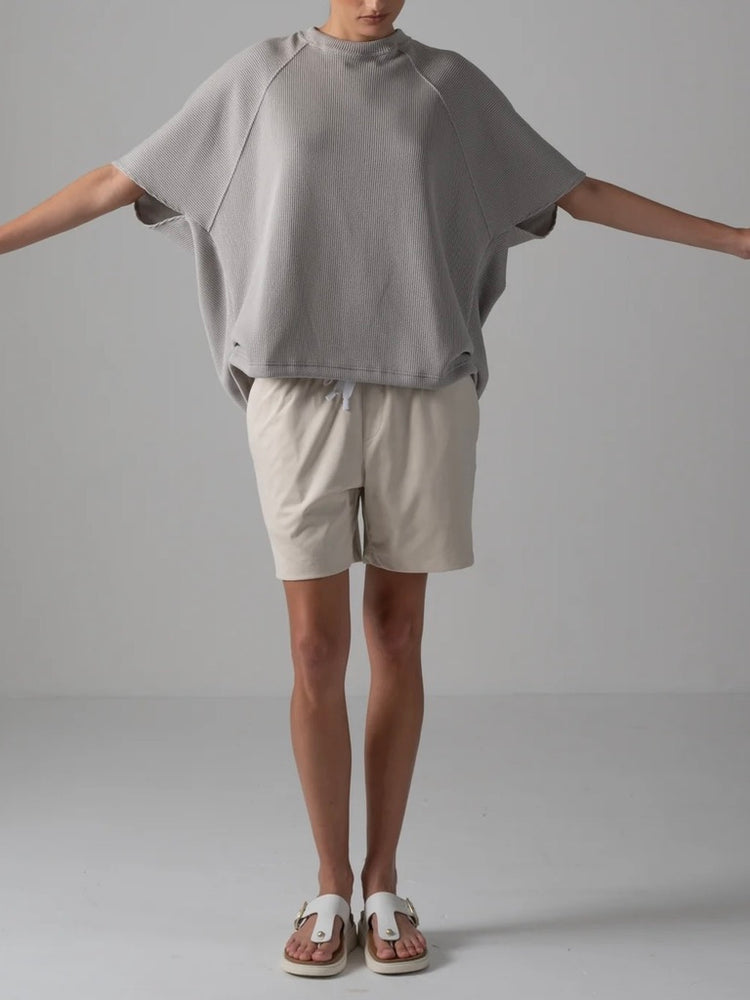 COGTHEBIGSMOKE / HELLEN PENTAGON TOP / PALE GREY