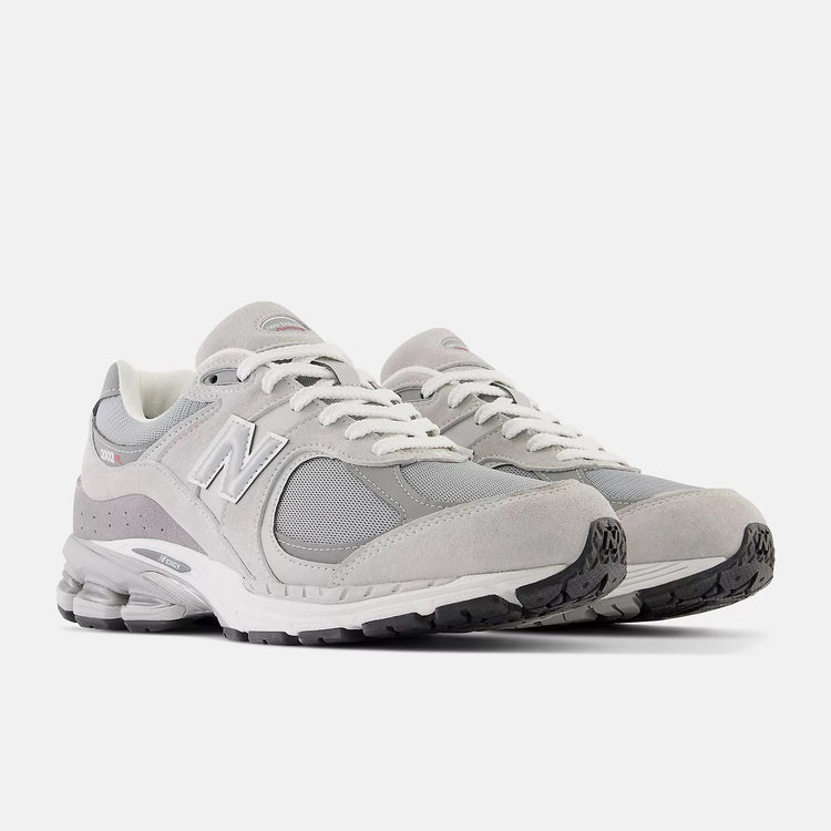 NEW BALANCE / GRAY / M2002RXJ D