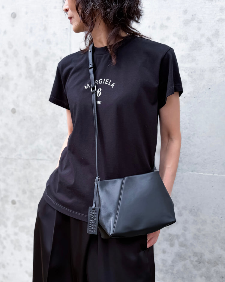 MM⑥ Maison Margiela / Folded J Shoulder Bag / black / SB5ZH0032P8805