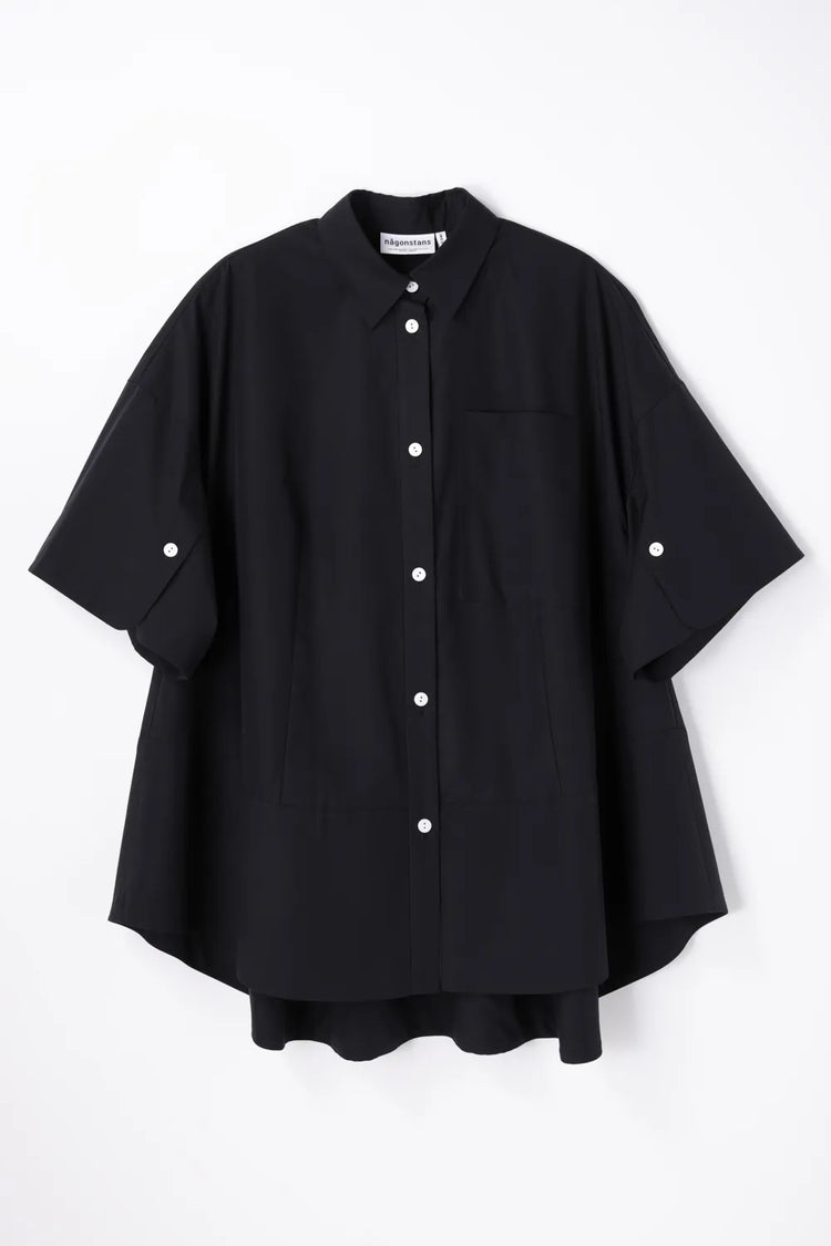 någonstans / tent line shirt / black / 470JA430-0411