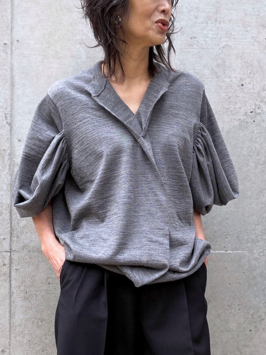 JUNYA WATANABE / アームドレープデザイン Vネックニット / TOP GRAY / JQ-N006