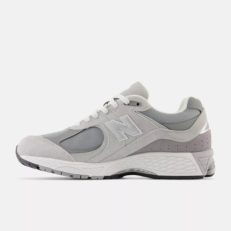NEW BALANCE / GRAY / M2002RXJ D