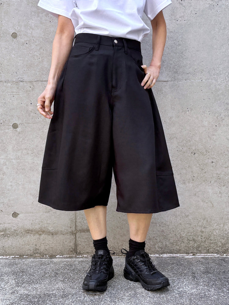 HYKE / OXFORD SHORTS / BLACK / 13388