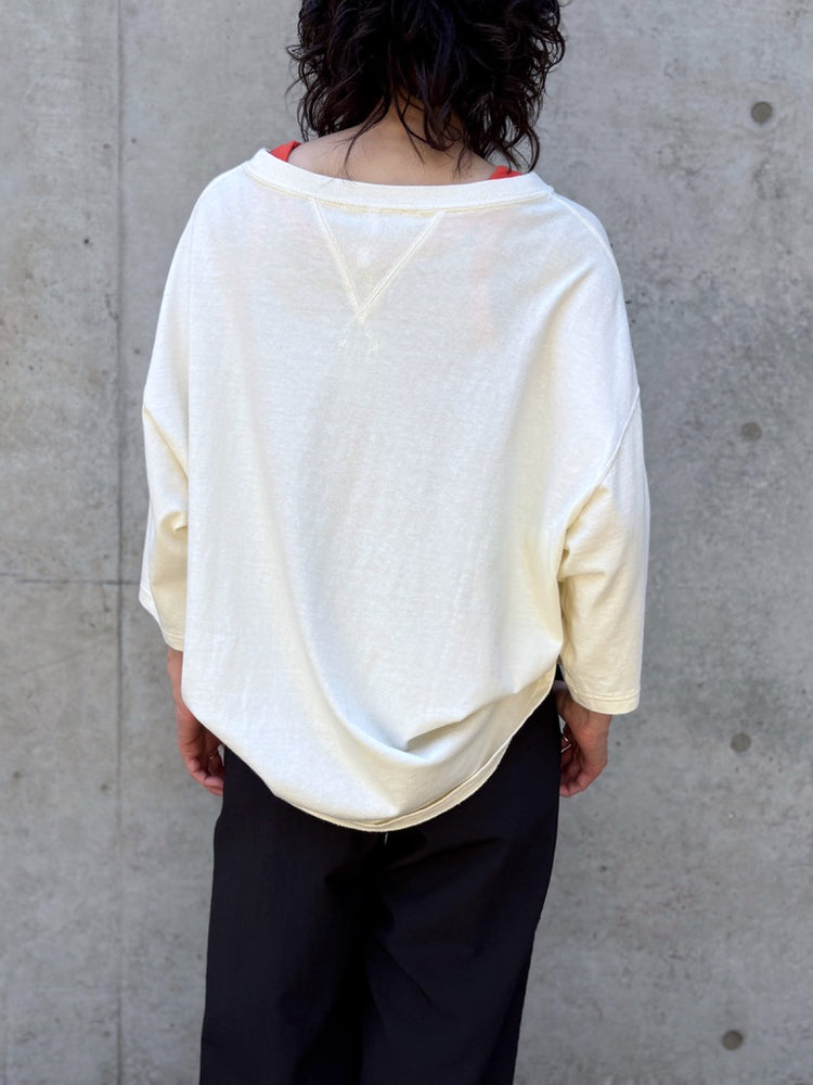 SOPHIE TALKS ABOUT THE WEATHER / ガゼットビッグTシャツ / IVORY / COM-26S-CU02