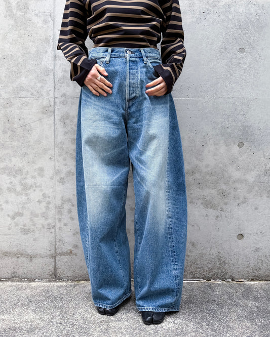 HYKE / BARREL-LEG DENIM JEANS / Used Wash Blue / 13382