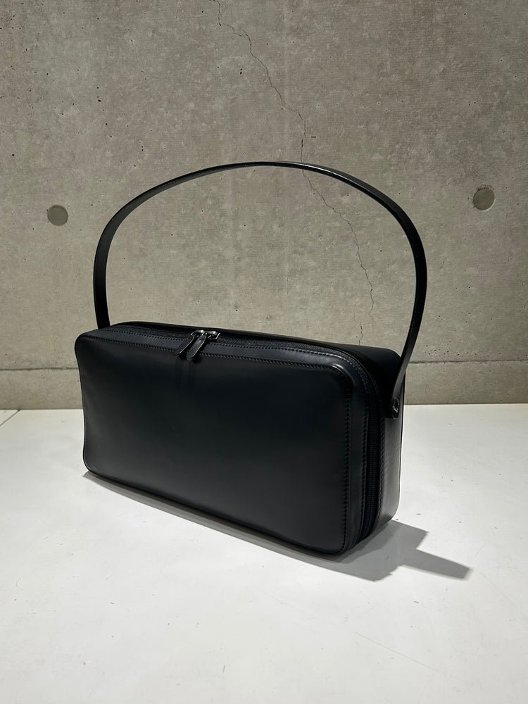 AURALEE / LEATHER SQUARE BAG MADE BY AETA / BLACK / A25ABO1AE