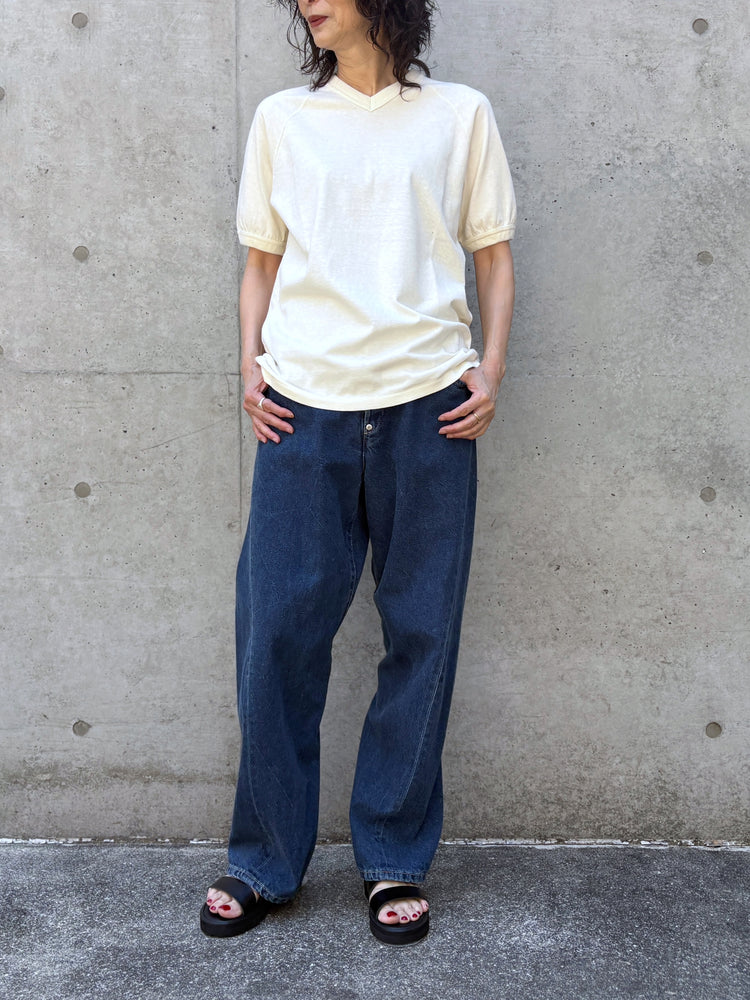 SOPHIE TALKS ABOUT THE WEATHER / VネックリンガーTシャツ / IVORY / COM-26S-CU06
