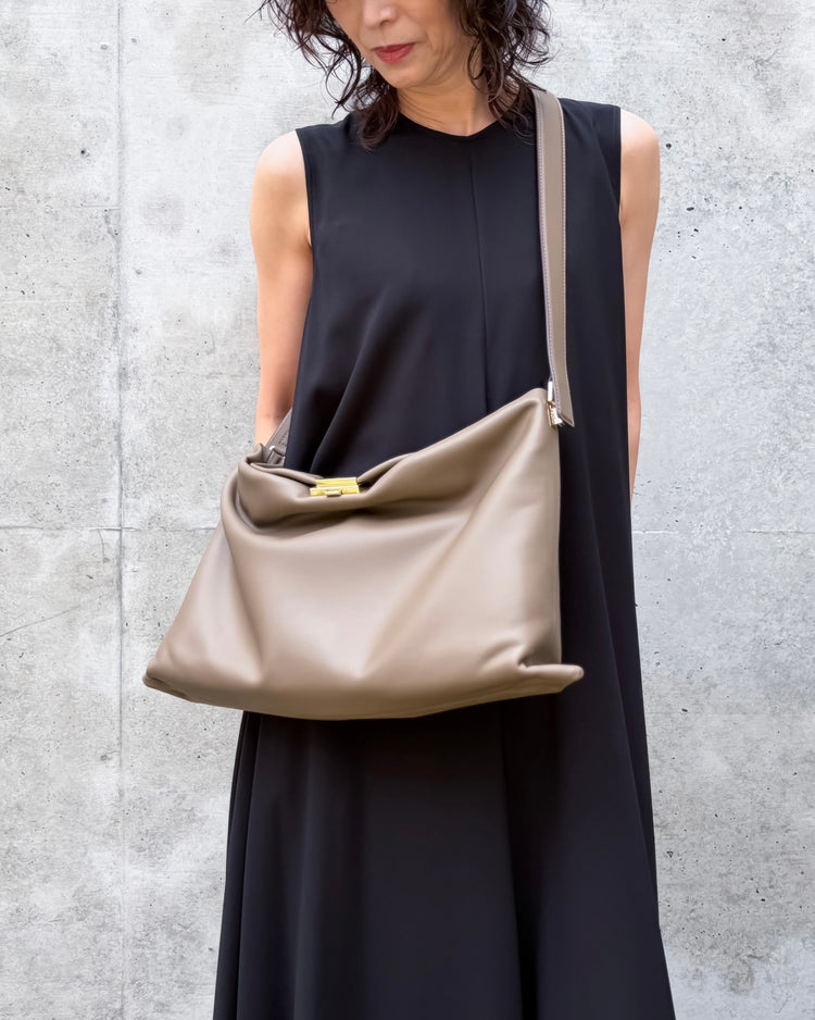 PUNTI. / GRAFT-TOTE / CLAY / P-012