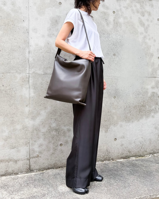 PUNTI. / GRAFT-TOTE (L ) / ESPRESSO / P-019