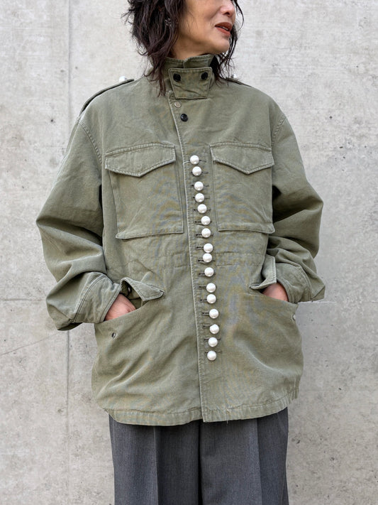 CINOH / PEARL BUTTON M-43 FIELD JACKET / KHAKI / E21-005