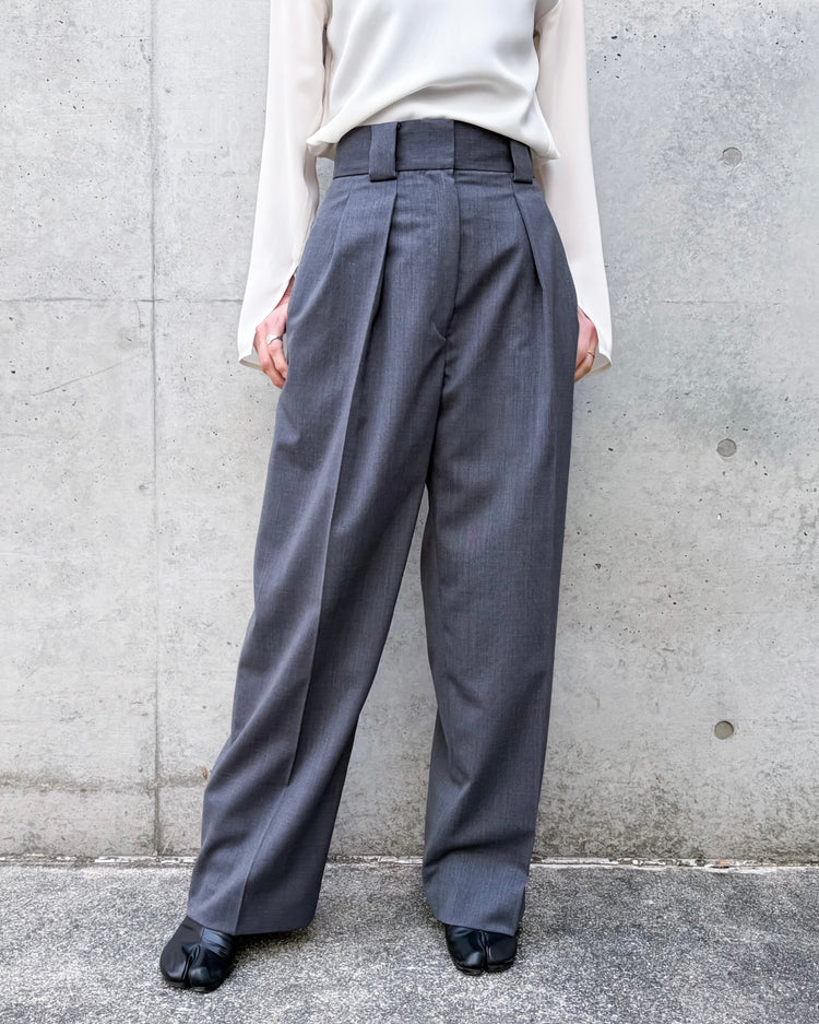 CINOH / T/W TWILL HIGH WAIST TWO TUCK PANTS / GRAY / E-60-029