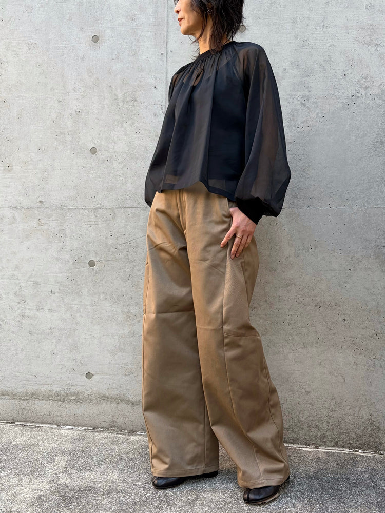 HYKE / COTTON VOILE SHIRRED BLOUSE / BLACK / 15267