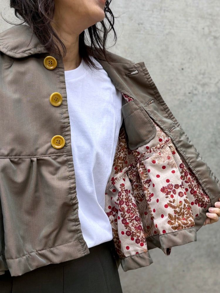 tao / エステルレーヨン綿ツイル×綿オーガンジープリント Fumi Imamura 丸襟ジャケット / KAHKI×A柄/ TQ―J014―051
