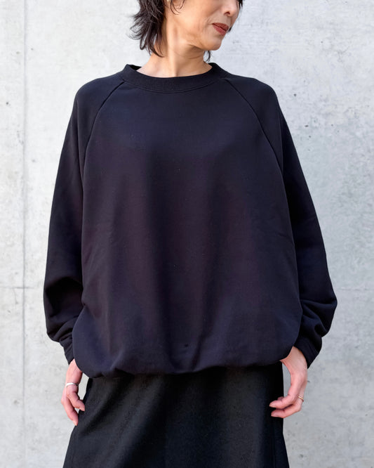 COGTHEBIGSMOKE / OLIVER PUFF HEM TOP / BLACK