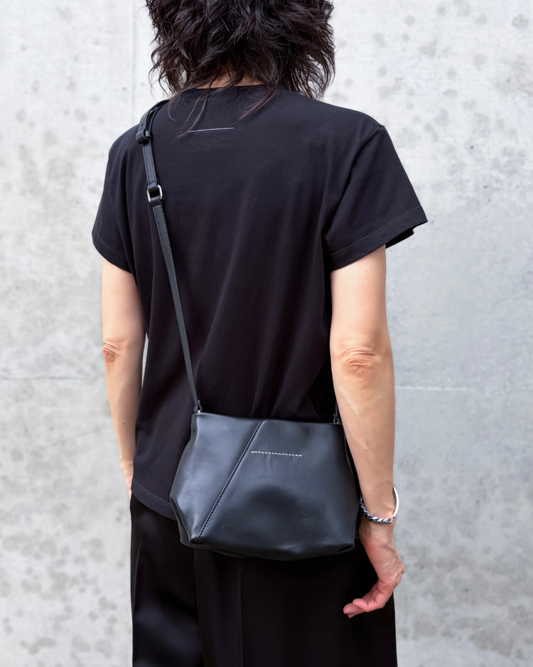 MM⑥ Maison Margiela / Folded J Shoulder Bag / black / SB5ZH0032P8805