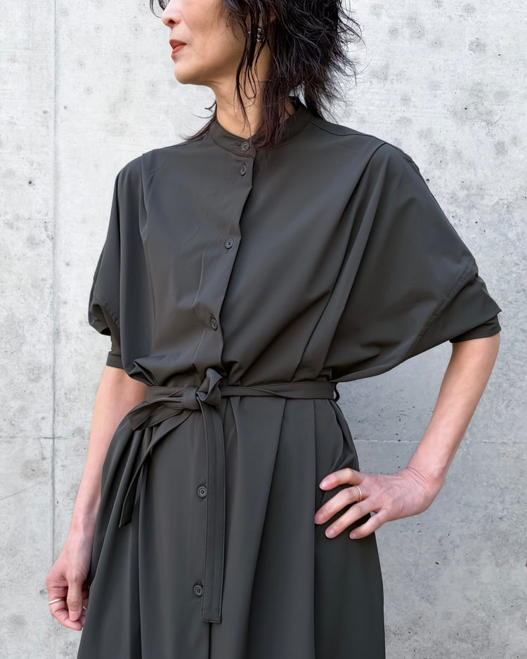 COGTHEBIGSMOKE / NELL DRESS - LUX TWILL STRETCH / DK OLIVE