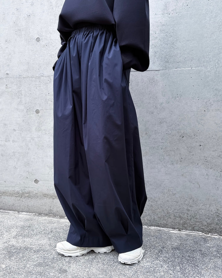 ENFÖLD / TUCK-HEM WIDE-COCOON PANTS / D.NAVY / 300JS231-1391
