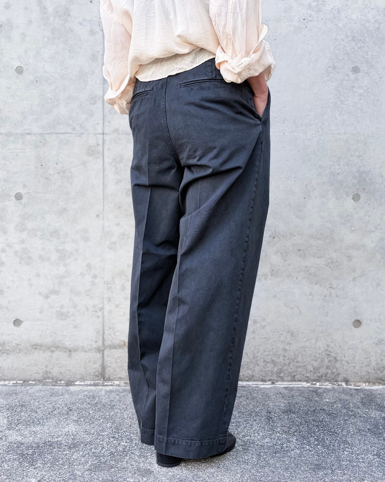 AURALEE / GARMENT-DYED FINX LIGHT CHINO ONE-TUCK WIDE PANTS / BLACK / A26SP05LF