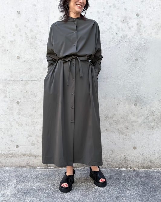 COGTHEBIGSMOKE / NELL DRESS - LUX TWILL STRETCH / DK OLIVE