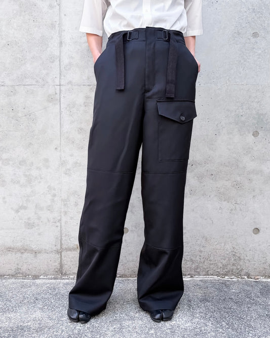 AURALEE / WOOL HERRINGBONE CARGO PANTS / BLACK / A26SP05CH