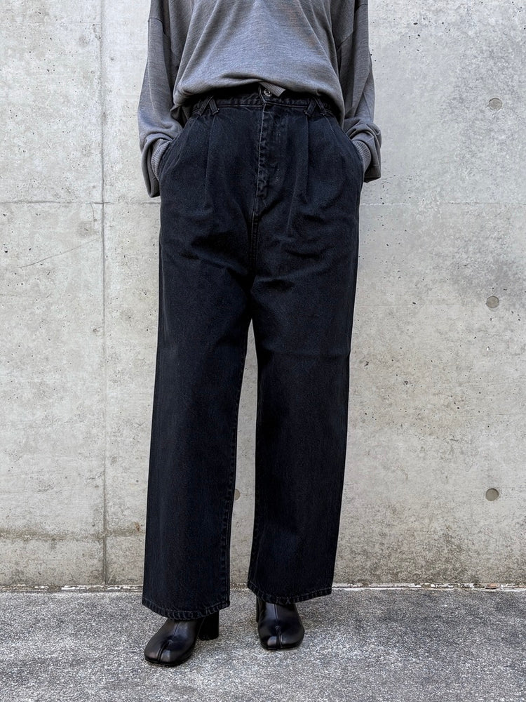 CINOH / 2-TUCK DENIM TROUSERS / BLACK / E60-008