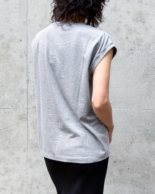 AURALEE / SEAMLESS CREW NECK SLEEVELESS / TOP GRAY / A00T06ST