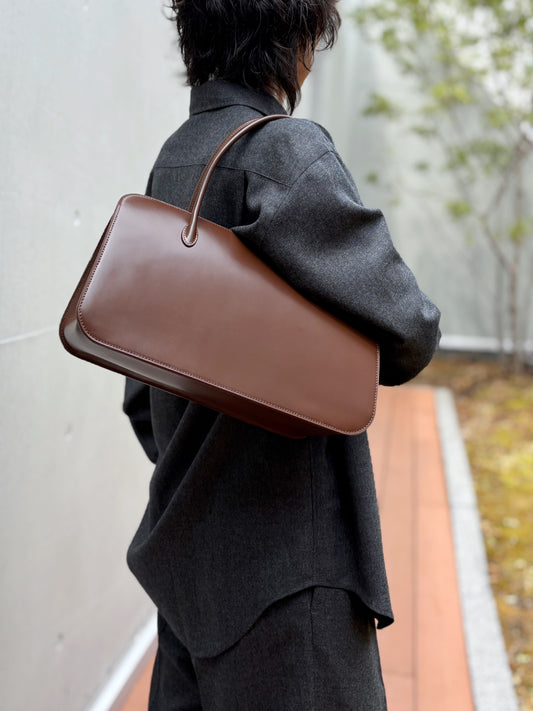 AURALEE / LEATHER TOTE BAG - M MADE BY AETA / BROWN / A26AB03AE