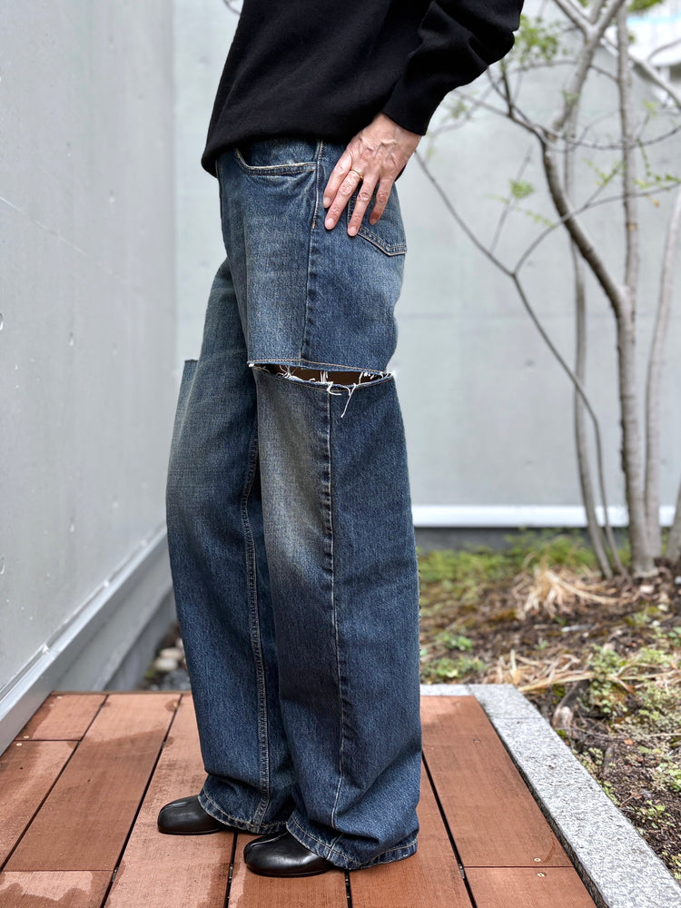 Maison Margiela / Cut-out jeans / washed indigo/ S51LA0051M300