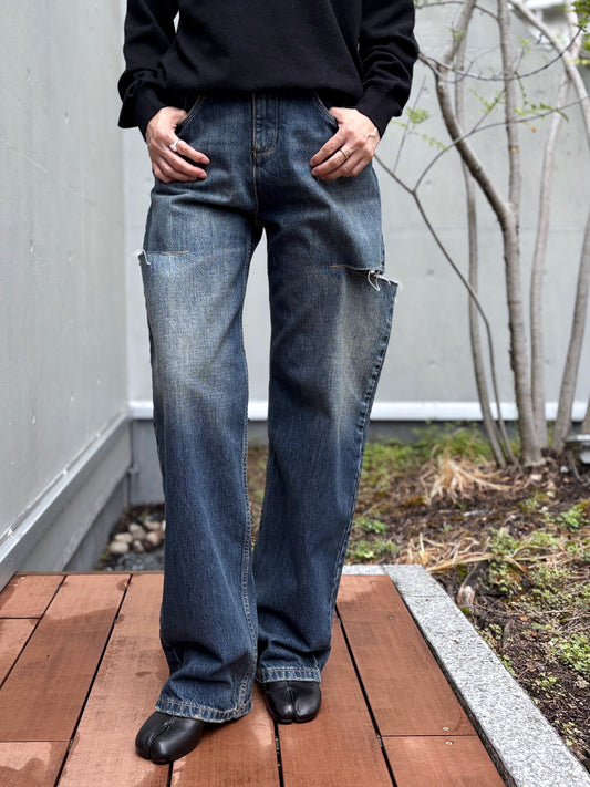 Maison Margiela / Cut-out jeans / washed indigo/ S51LA0051M300