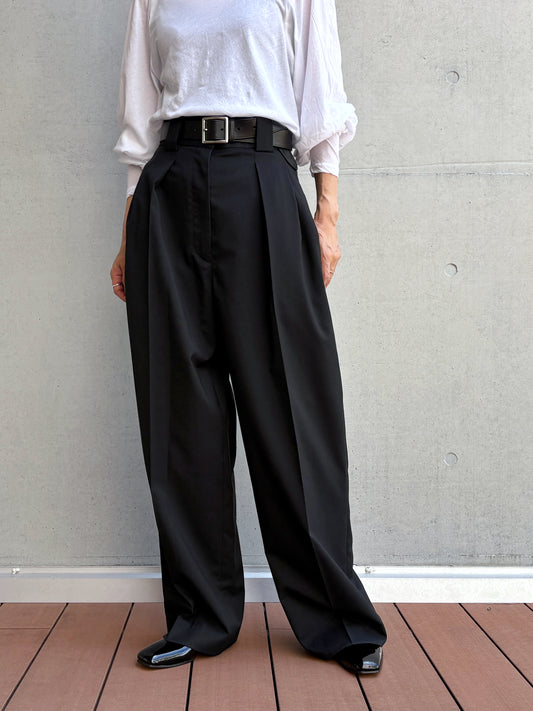 CINOH / TWILL HIGH WAIST TWO TUCK PANTS / BLACK / E-60-029