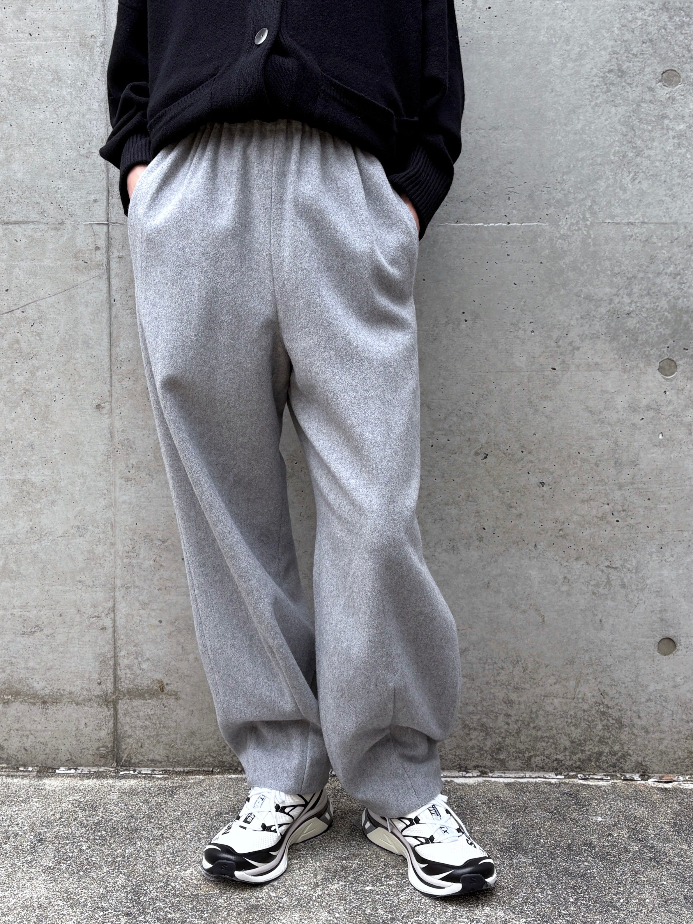 新品タグ付き　frey フレイ　KNIT COCOON PANTS/Gray frey フレイ KNIT COCOON PANTS/Gray - メルカリ
