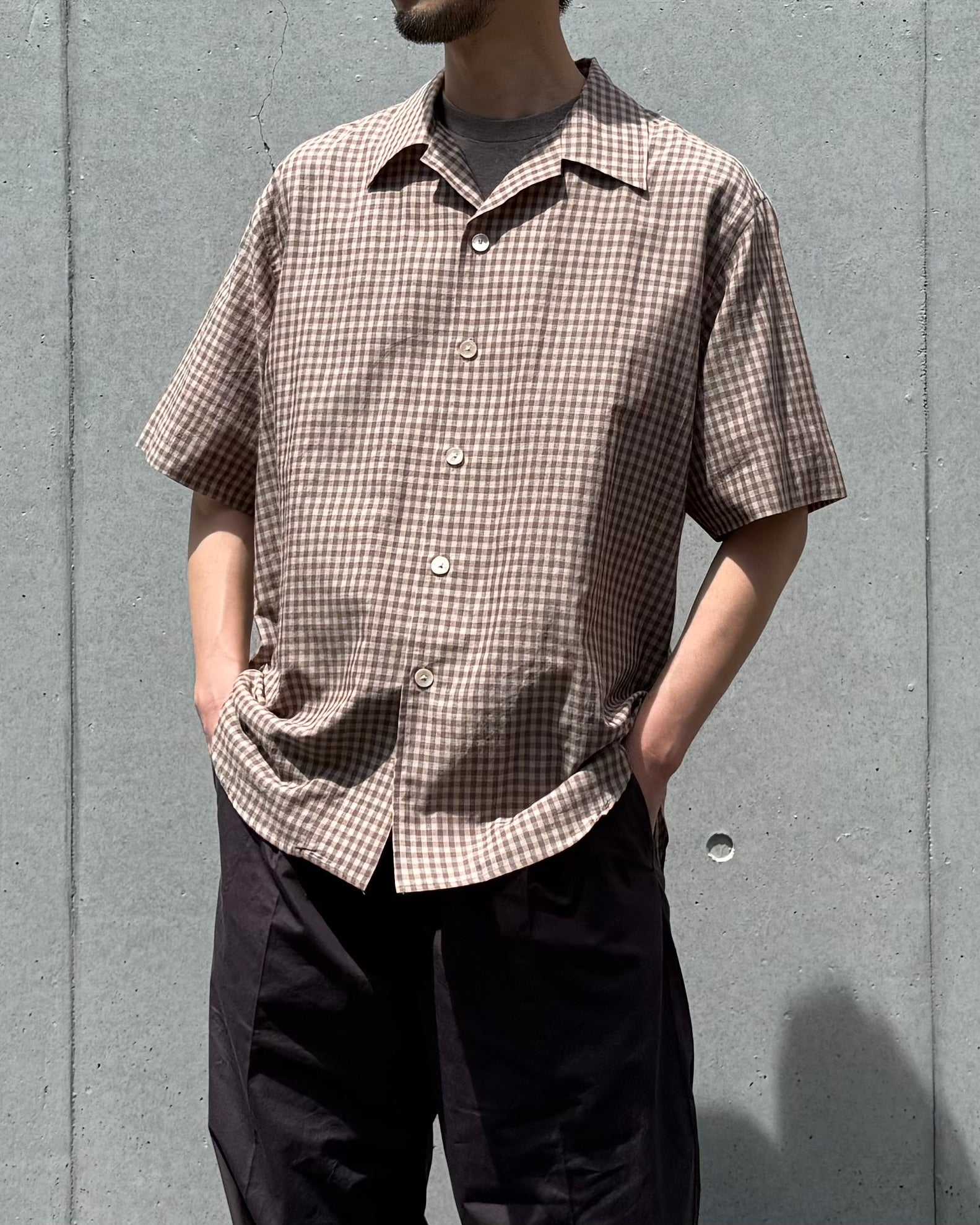 AURALEE / AIRY LIGHT COTTON CHECK HALF SLEEVED SHIRT / BROWN GINGHAM C