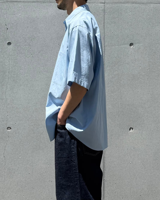 AURALEE / WASHED FINX TWILL BIG HALF SLEEVED SHIRT / LIGHT BLUE / A26SS03TN