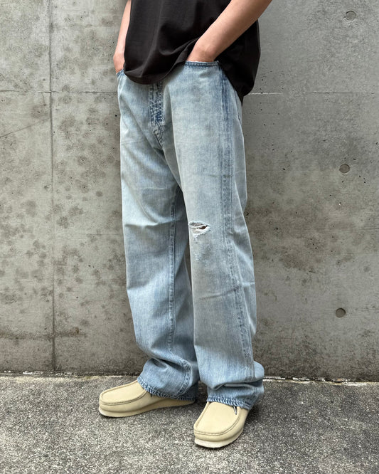 AURALEE / FADED SELVEDGE LIGHT DENIM PANTS / LIGHT INDIGO / A26SP02DE