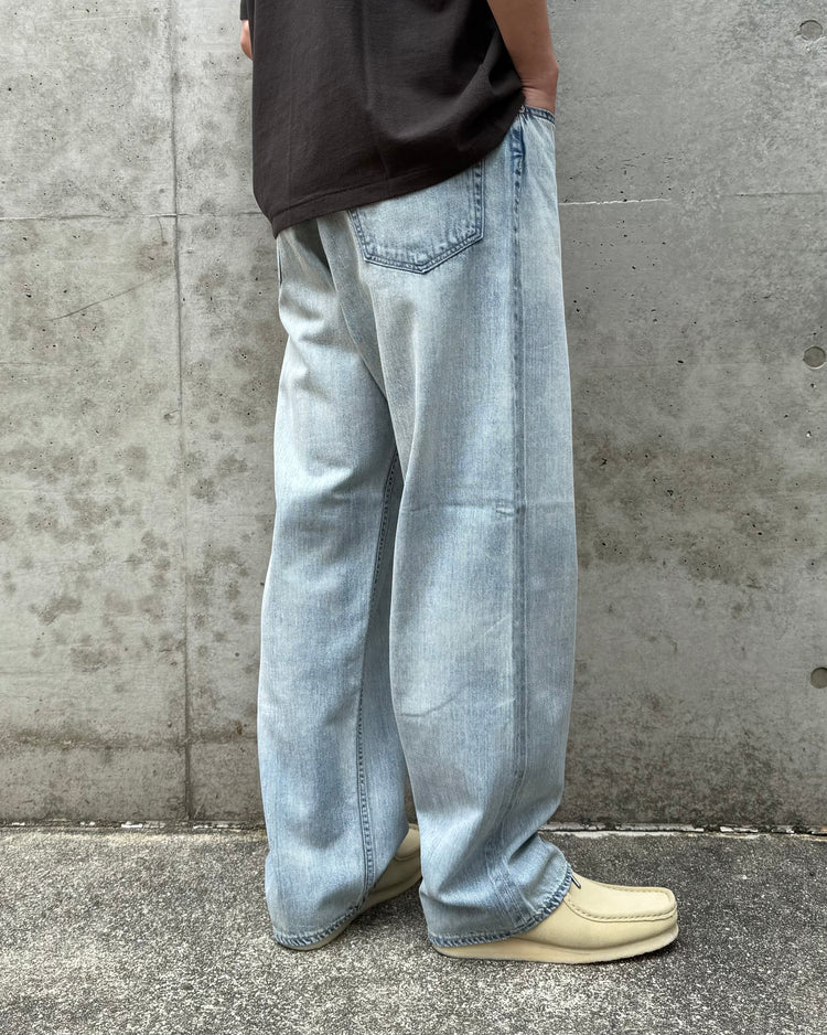 AURALEE / FADED SELVEDGE LIGHT DENIM WIDE PANTS / LIGHT INDIGO / A26SP03DE