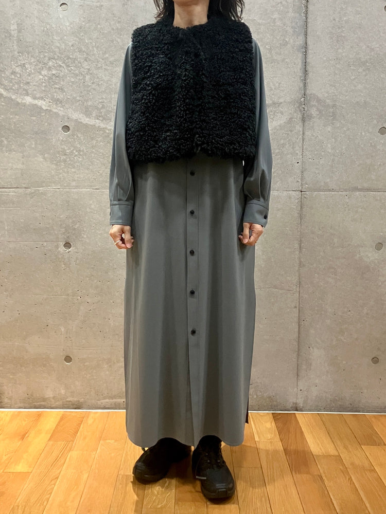 HYKE / FAUX SHEARLING CROPPED VEST / BLACK / 17524