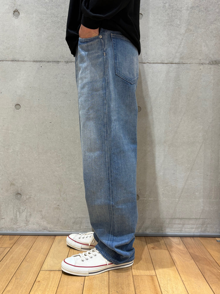 AURALEE / SELVEDGE FADED LIGHT DENIM WIDE PANTS / LIGHT INDIGO / A25SP02DE