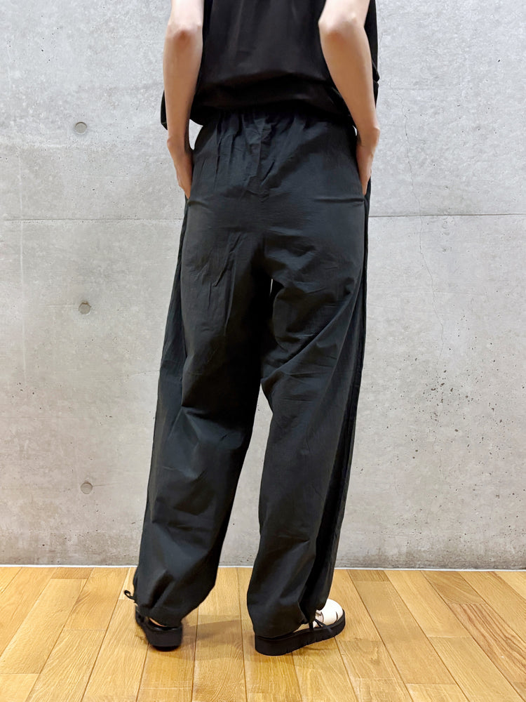 WALANCE / natural dye tuck pants / BLACK / 3261-115