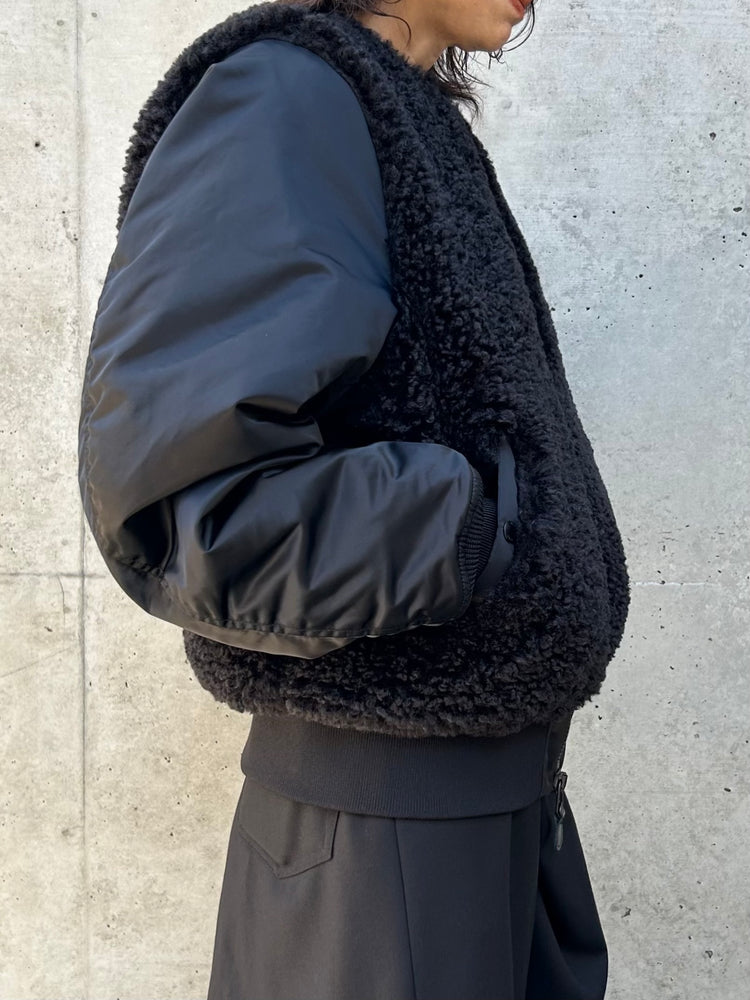 HYKE / FAUX SHEARLING TYPE MA-1 JACKET / BLACK / 17533