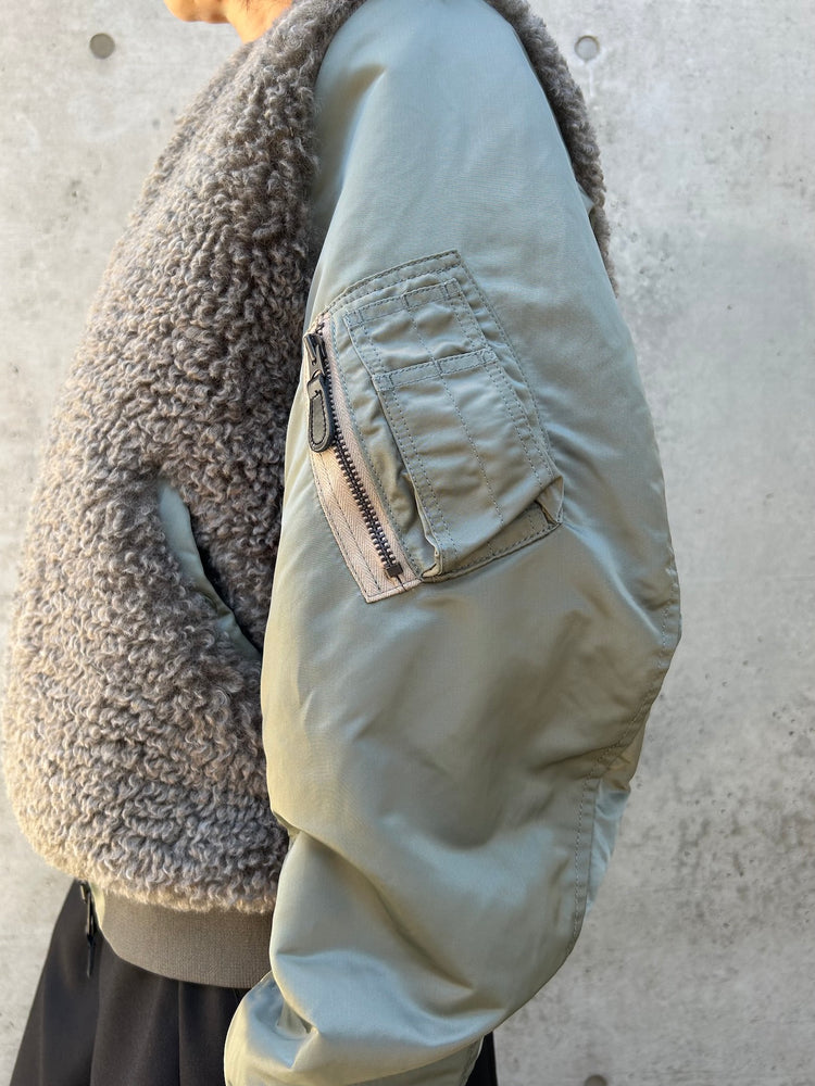 HYKE / FAUX SHEARLING TYPE MA-1 JACKET / OLIVE DRAB / 17533